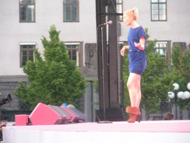 ME PERFORMING