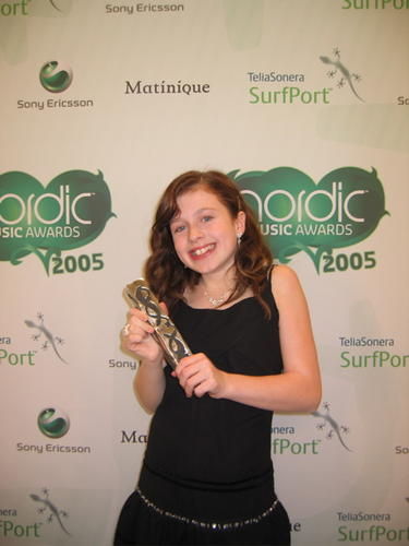 Obrázek “http://static.fanzone.org/data/images/08/b8/de/b8de63cc8ba97f6faeb0e21d50c6c5826a975c3c.png” nelze zobrazit, protože obsahuje chyby.